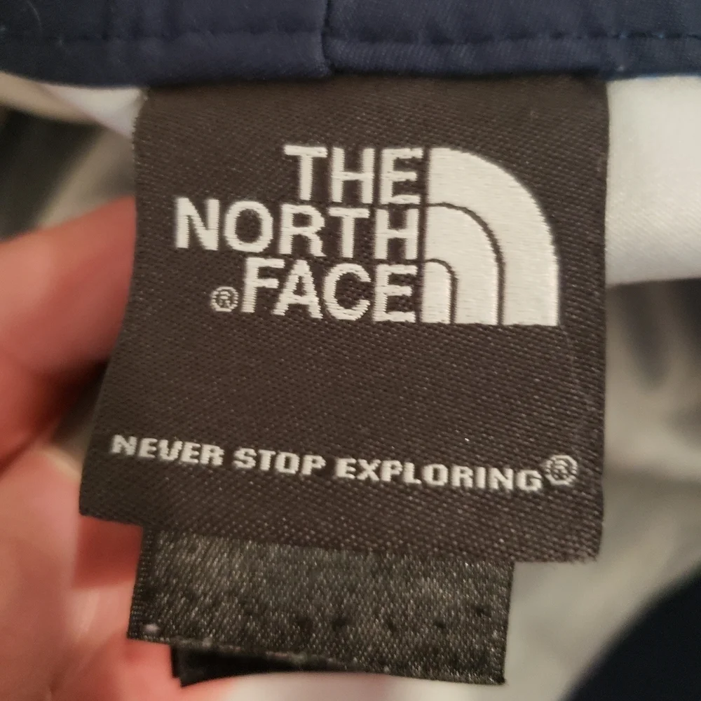 The North Face Blue White Black Plaid Boardshorts Size 36